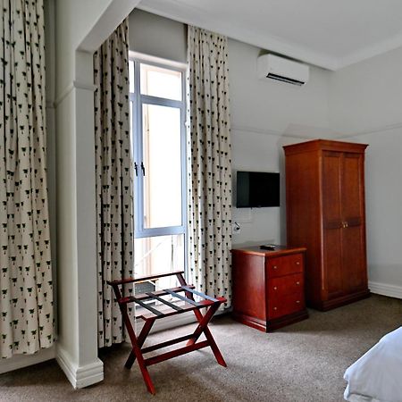 The Balmoral - Halaal Hotel Durban Bagian luar foto