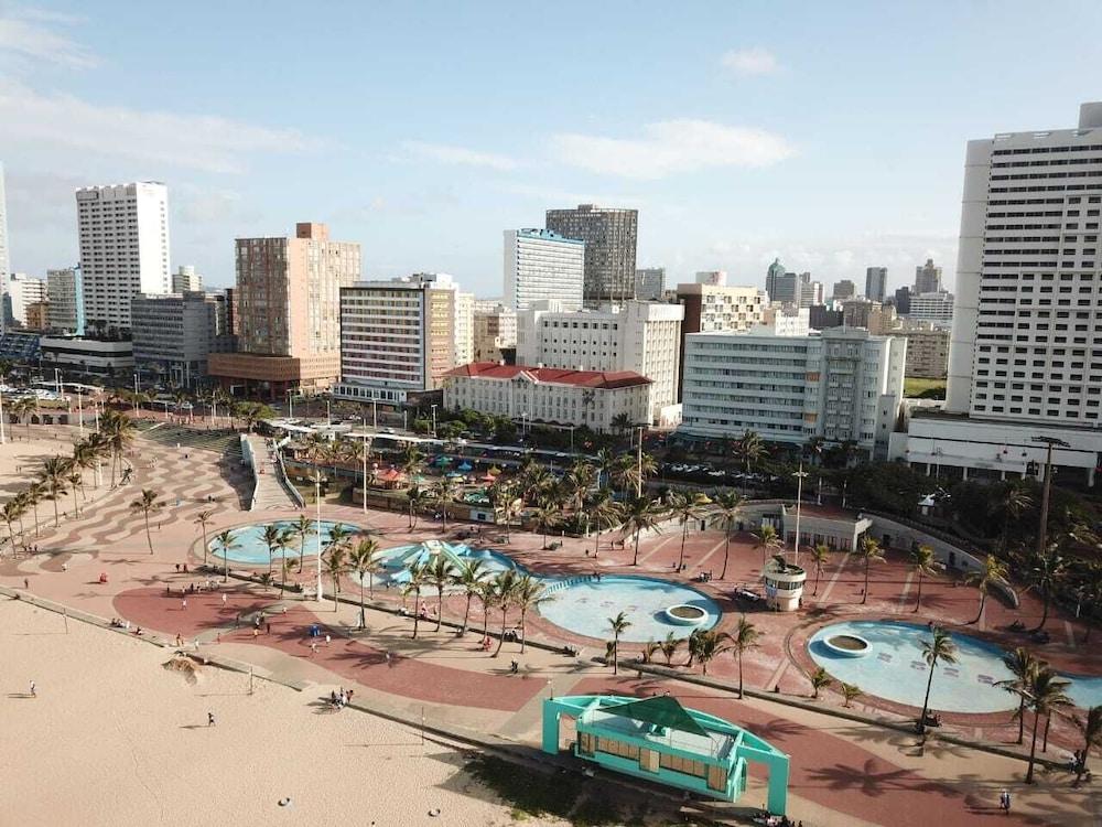 The Balmoral - Halaal Hotel Durban Bagian luar foto