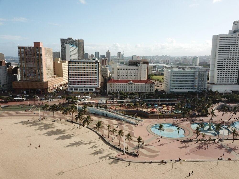 The Balmoral - Halaal Hotel Durban Bagian luar foto