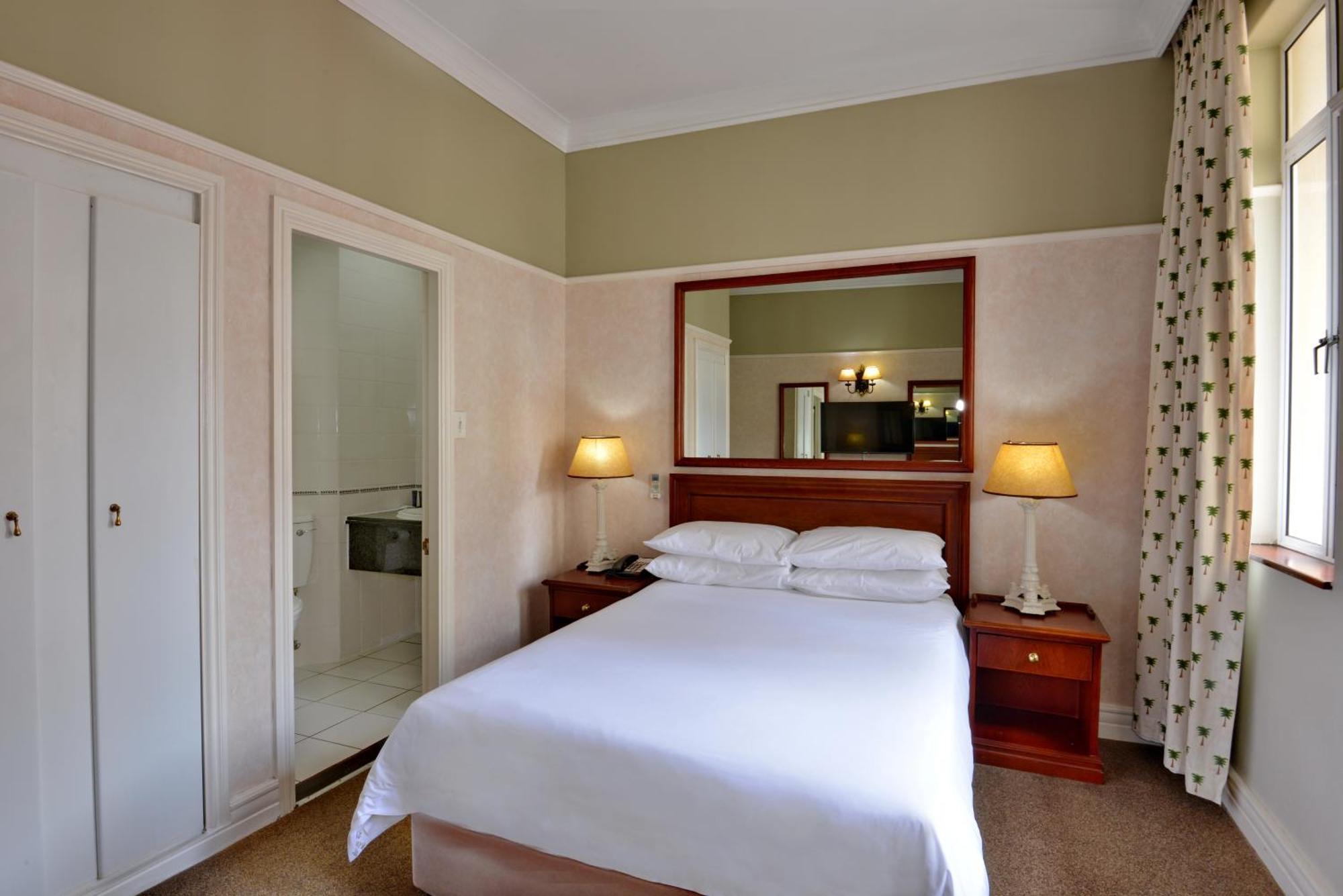 The Balmoral - Halaal Hotel Durban Bagian luar foto