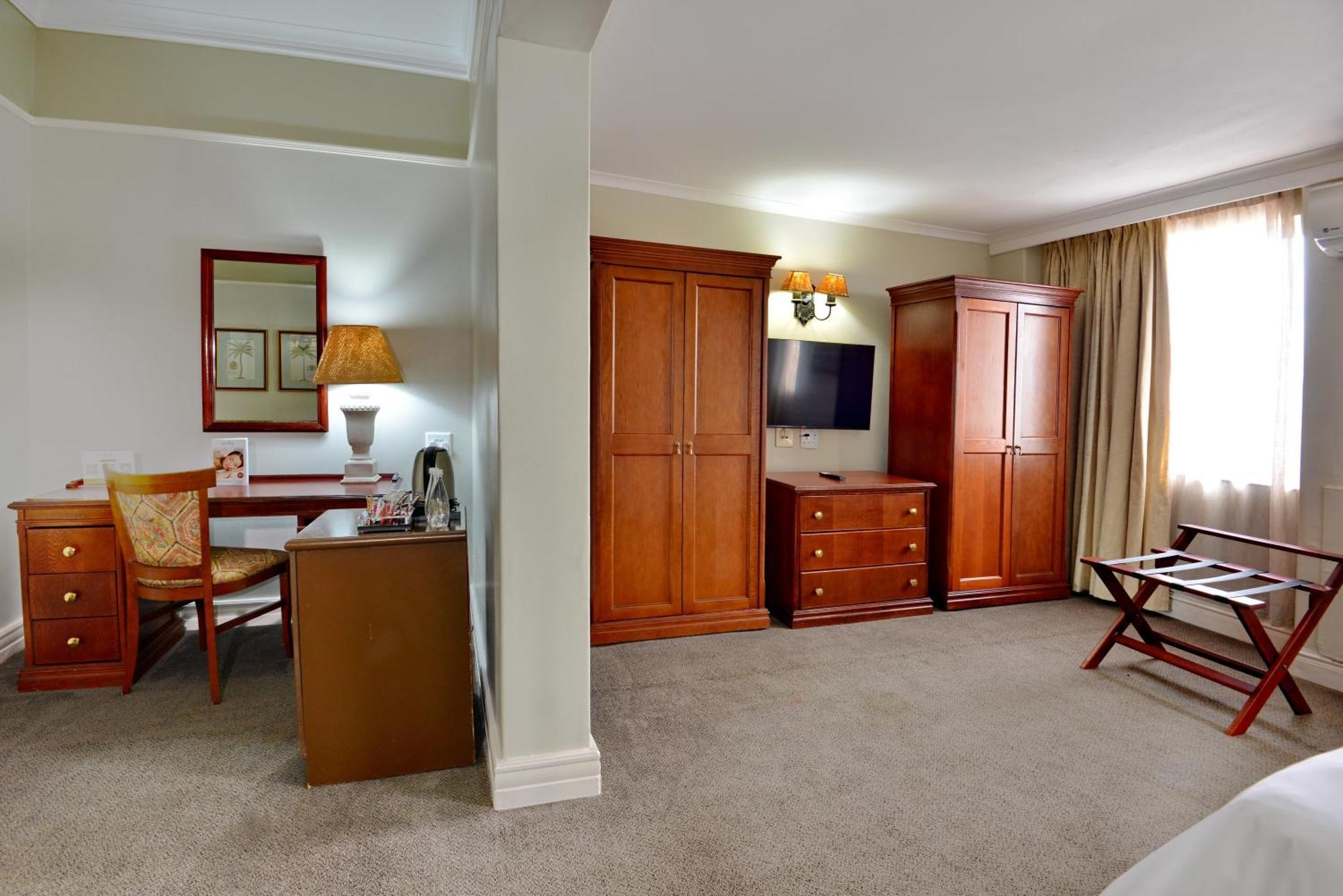 The Balmoral - Halaal Hotel Durban Bagian luar foto