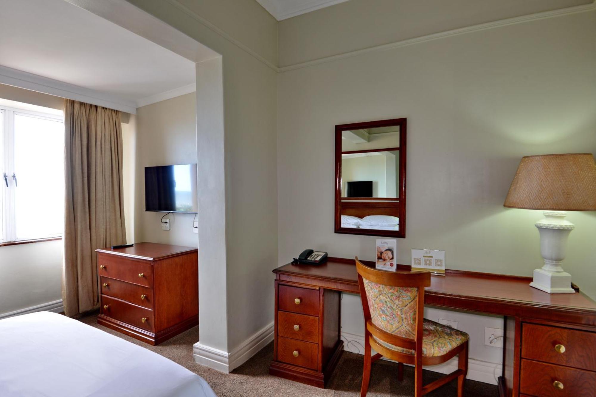 The Balmoral - Halaal Hotel Durban Bagian luar foto