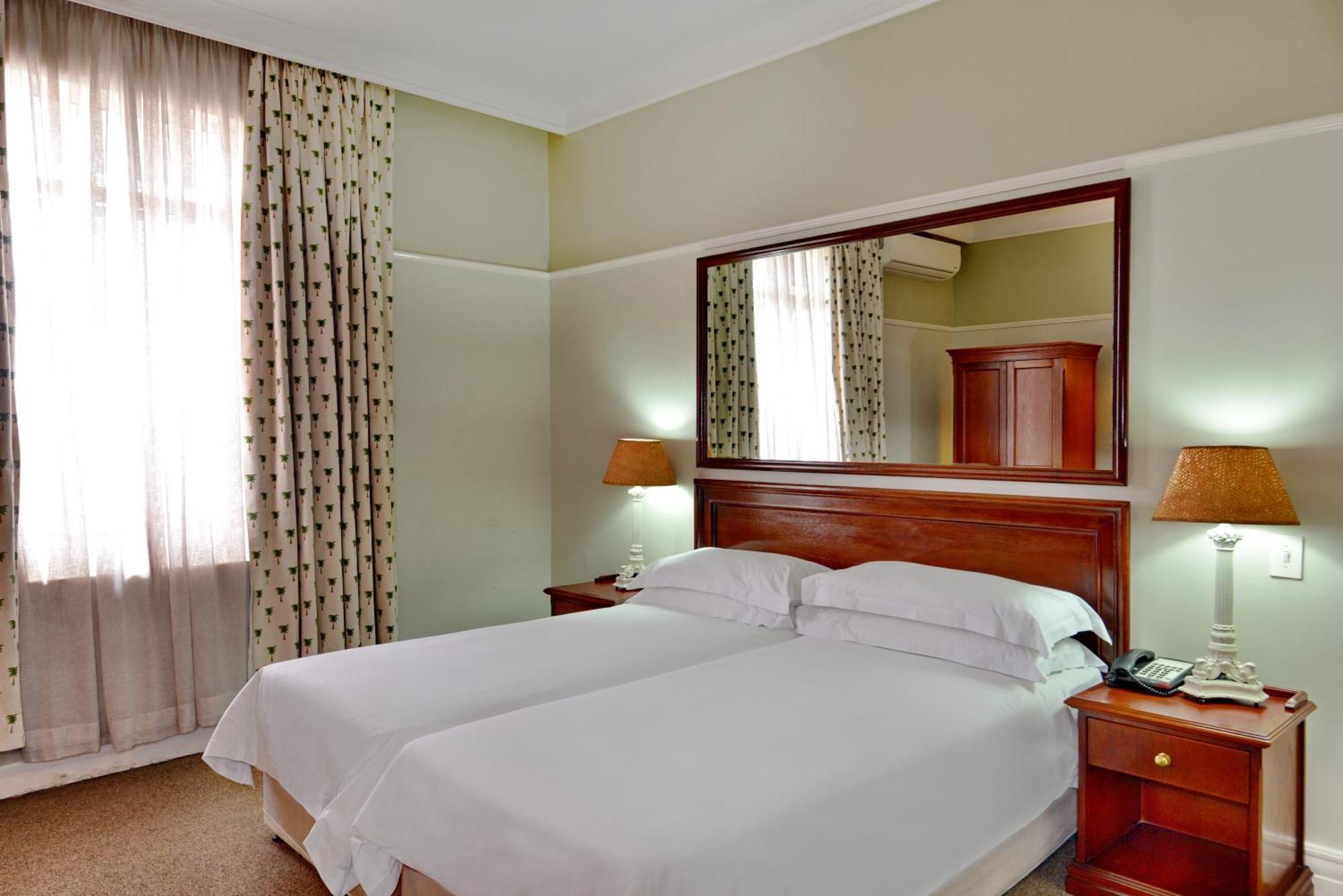 The Balmoral - Halaal Hotel Durban Bagian luar foto